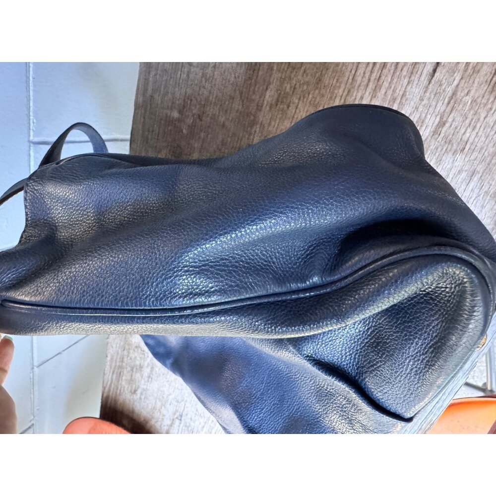 Michael Kors large navy blue pebbled leather tote shoulder bag MK logo gold hard - Picture 4 of 9
